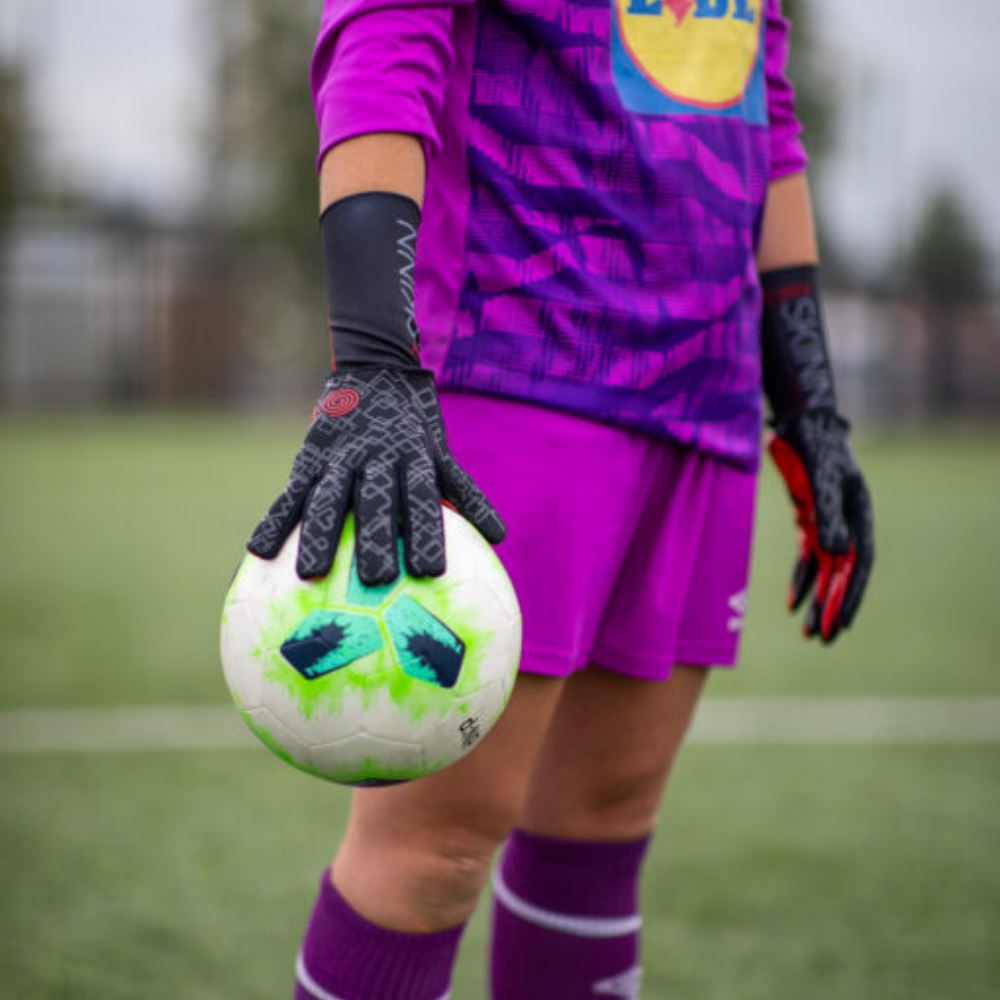 Goalkeeper Gloves – Skinn Dry by GGlab - ITASPORT