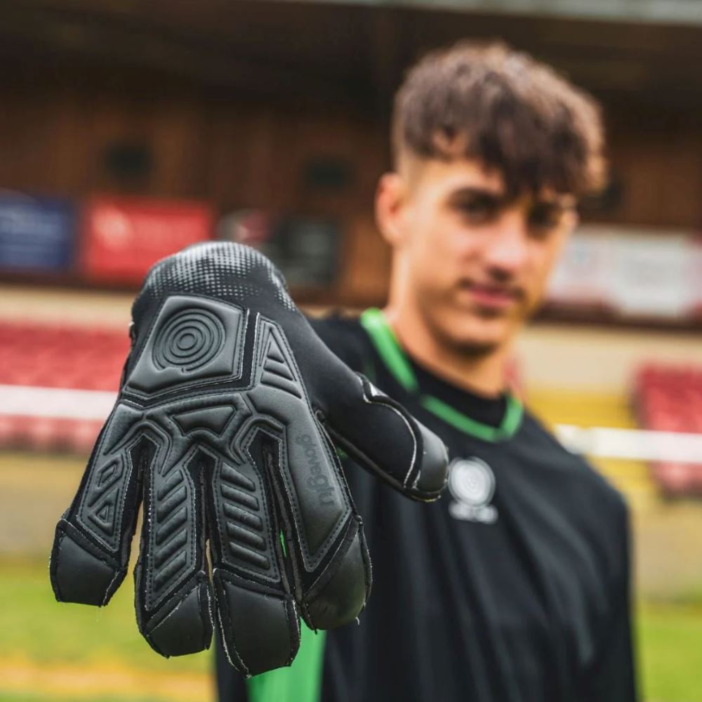v:OODOO Megagrip Plus Goalkeeper Gloves - ITASPORT