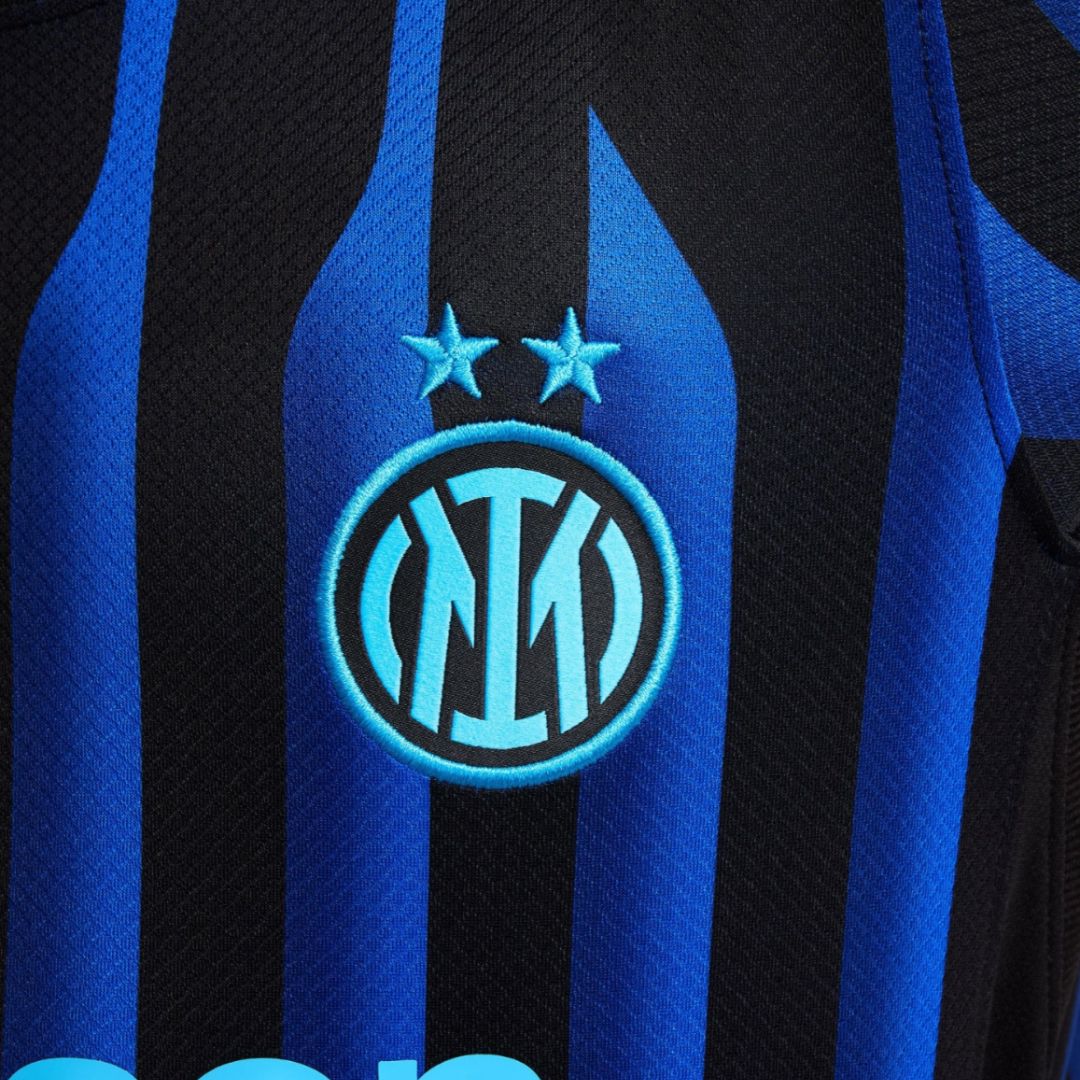 Logo Officiel Inter Porte-clés Inter Milan - Caoutchouc Souple - Nouveau Logo Officiel - Hologramme D'authenticité Porte-clés Inter Milan Officiel Logo Officiel Inter Porte-clés Inter Milan - Caoutchouc Souple - Nouveau Logo Officiel - Hologramme D'authenticité Porte-clés Inter Milan Officiel