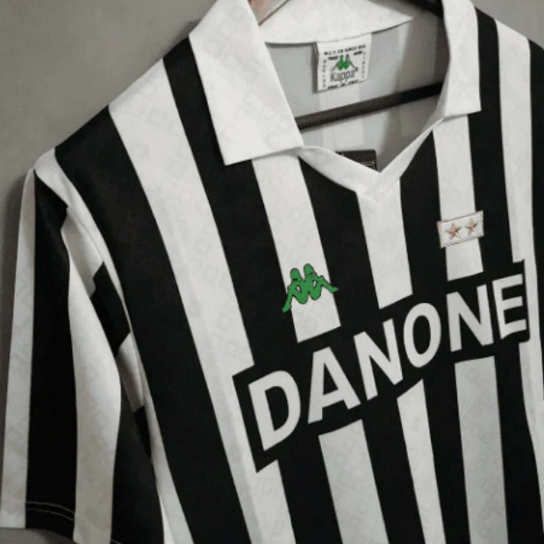 JUVENTUS TRAINING JERSEY KAPPA DANONE 1992/1993 - LE 7 SORELLE JUVENTUS TRAINING JERSEY KAPPA DANONE 1992/1993 - LE 7 SORELLE